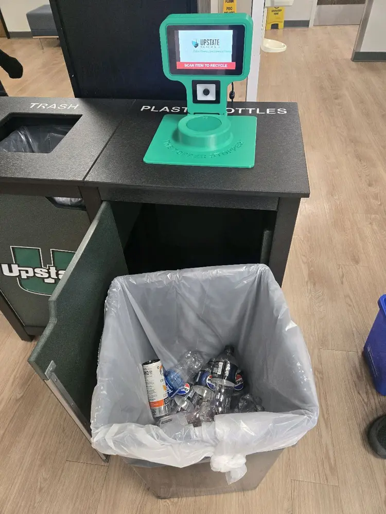 USC Upstate Pilots Topper Stopper™ Technology Across Campus 8 wwi usc upstate rollout 0015