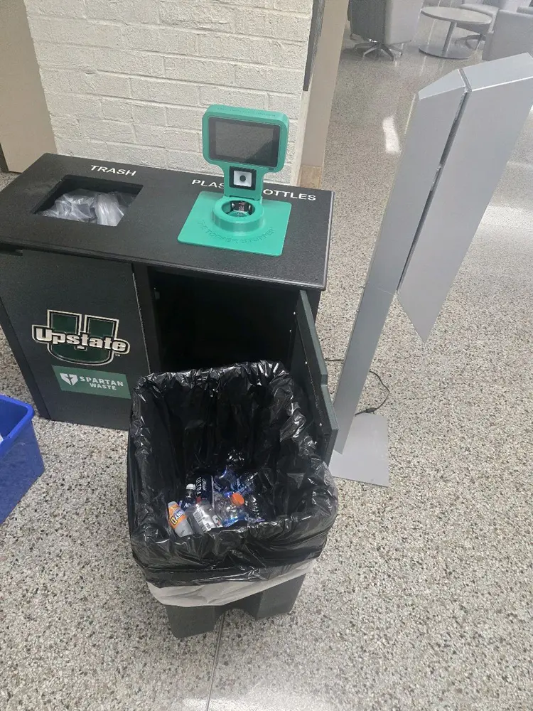 USC Upstate Pilots Topper Stopper™ Technology Across Campus 10 wwi usc upstate rollout 0027